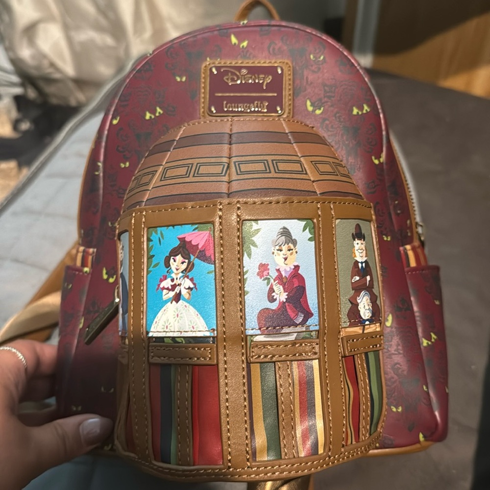 Haunted Mansion, Loungefly backpack.